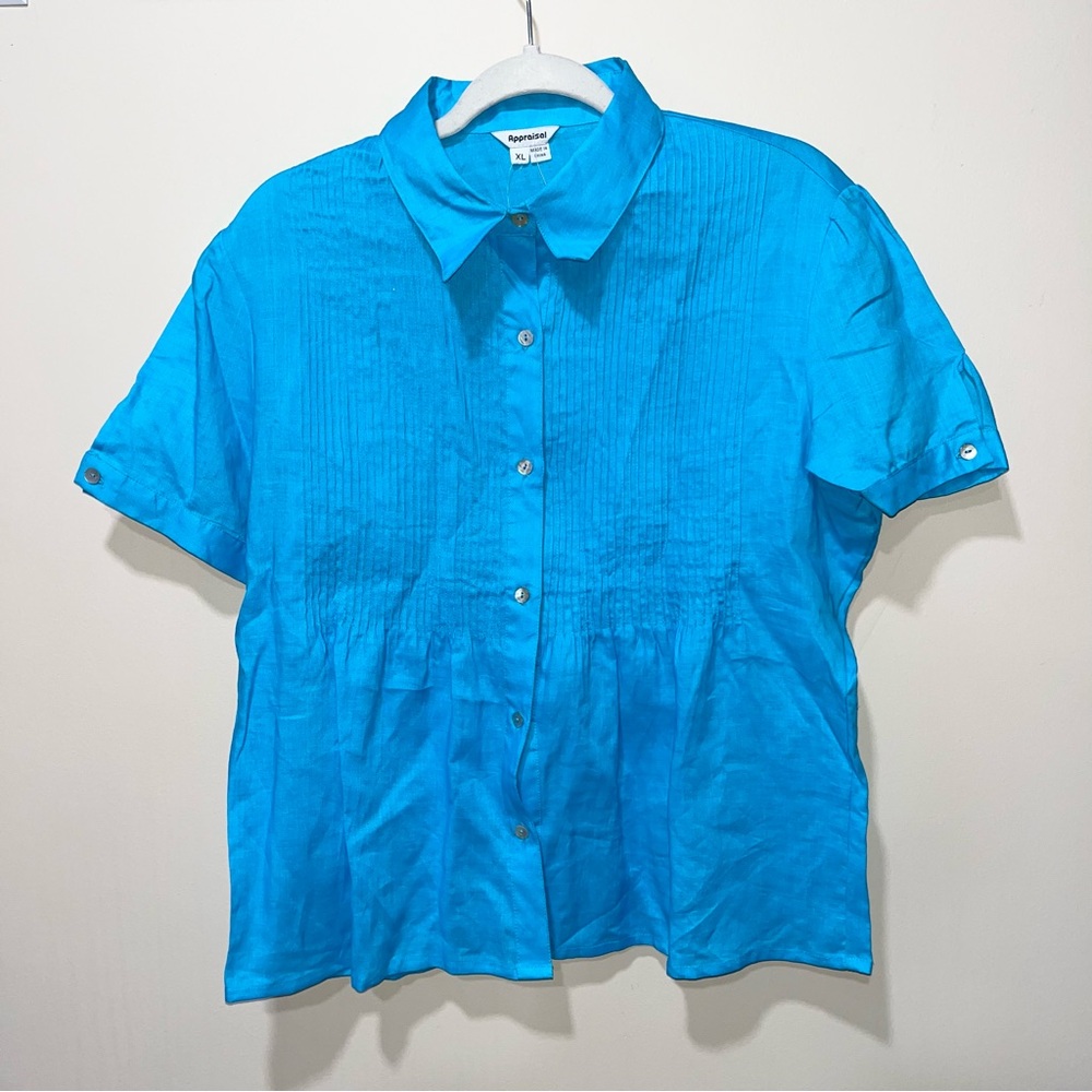New Appraisal blue button down top